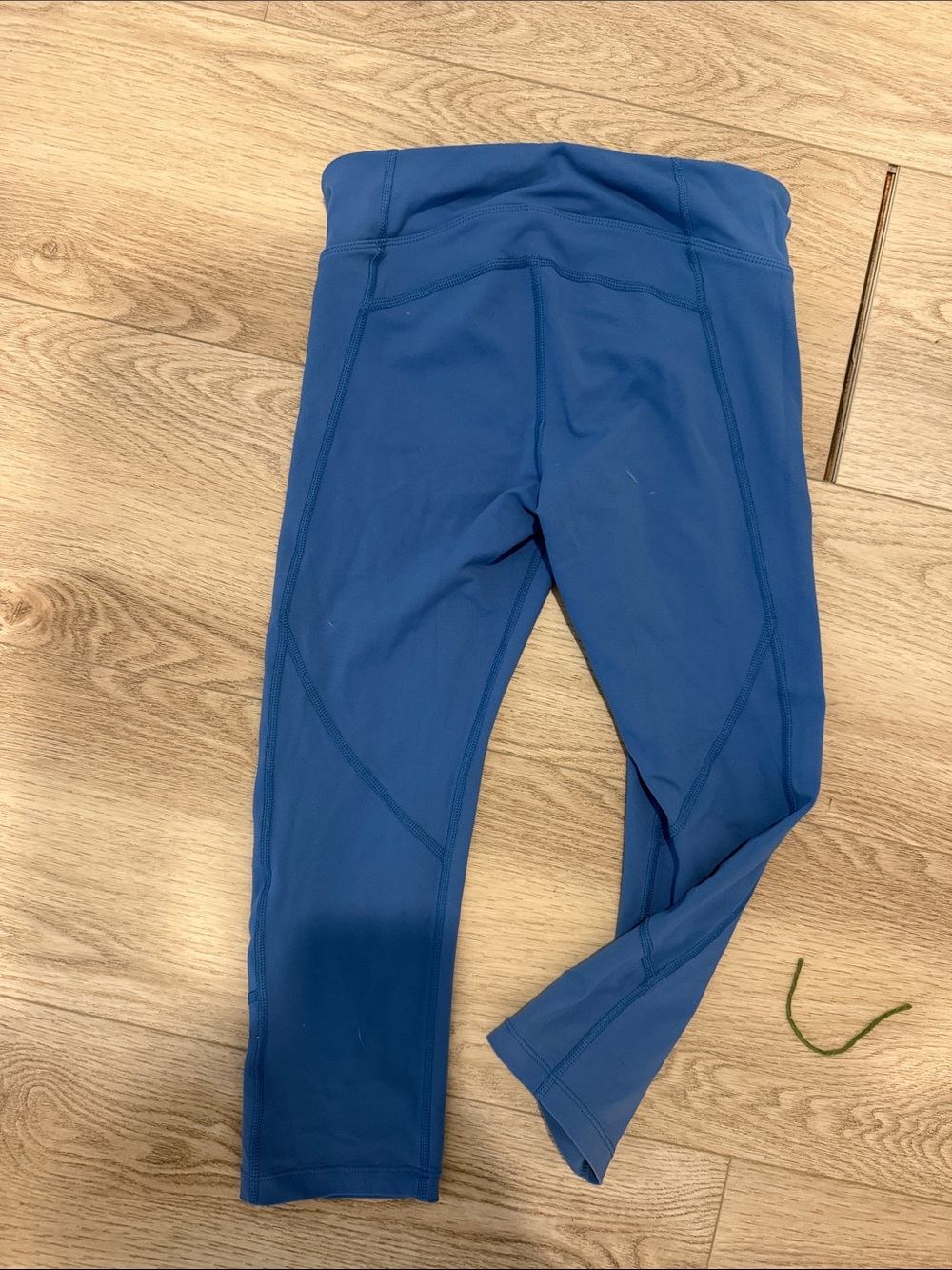 Lorna Jane women's Blue Crop Leggings - Picture 4 of 4